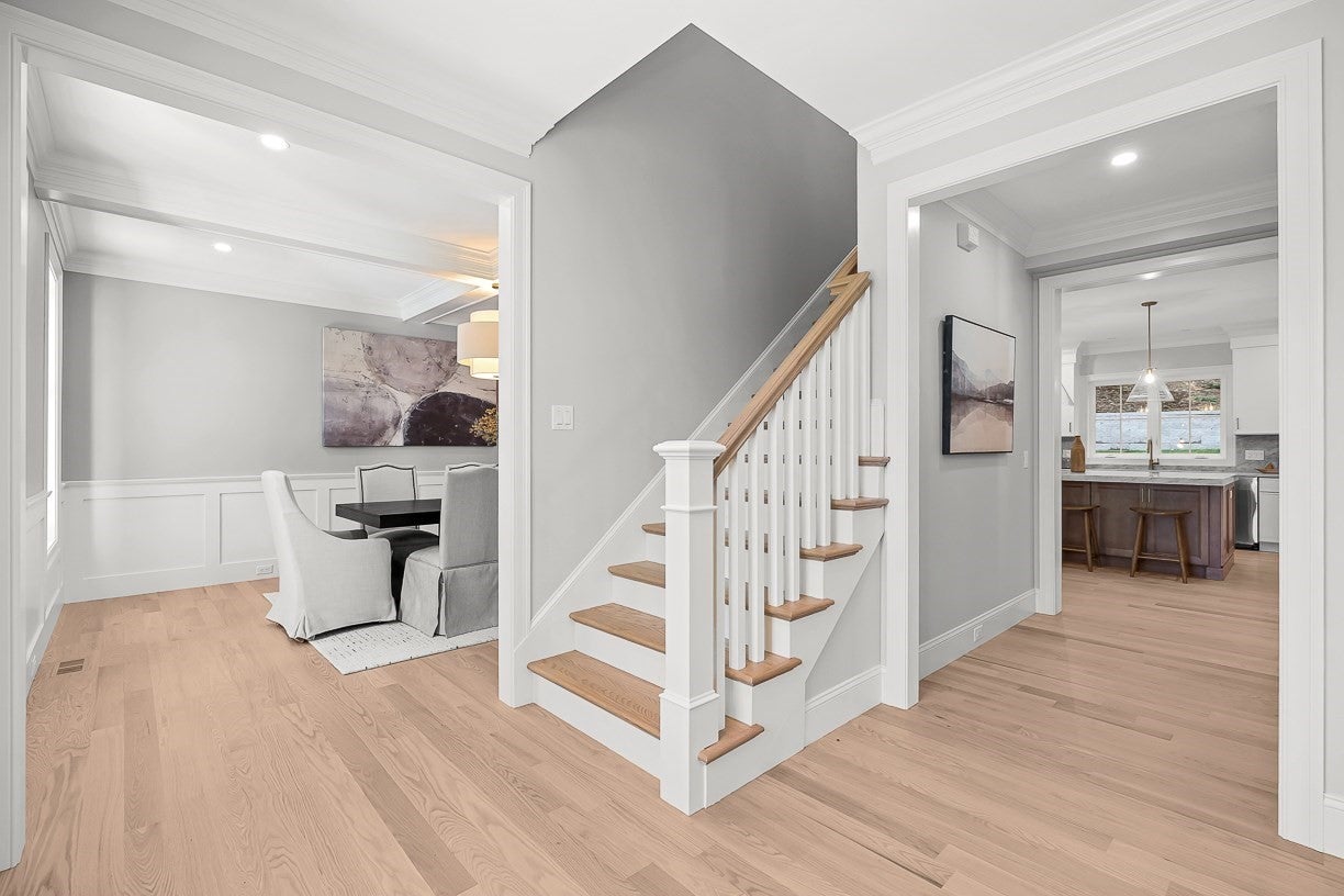 23 Wareland Rd, Wellesley MA 02481