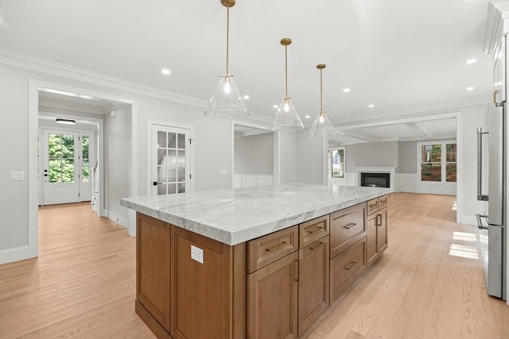 23 Wareland Rd