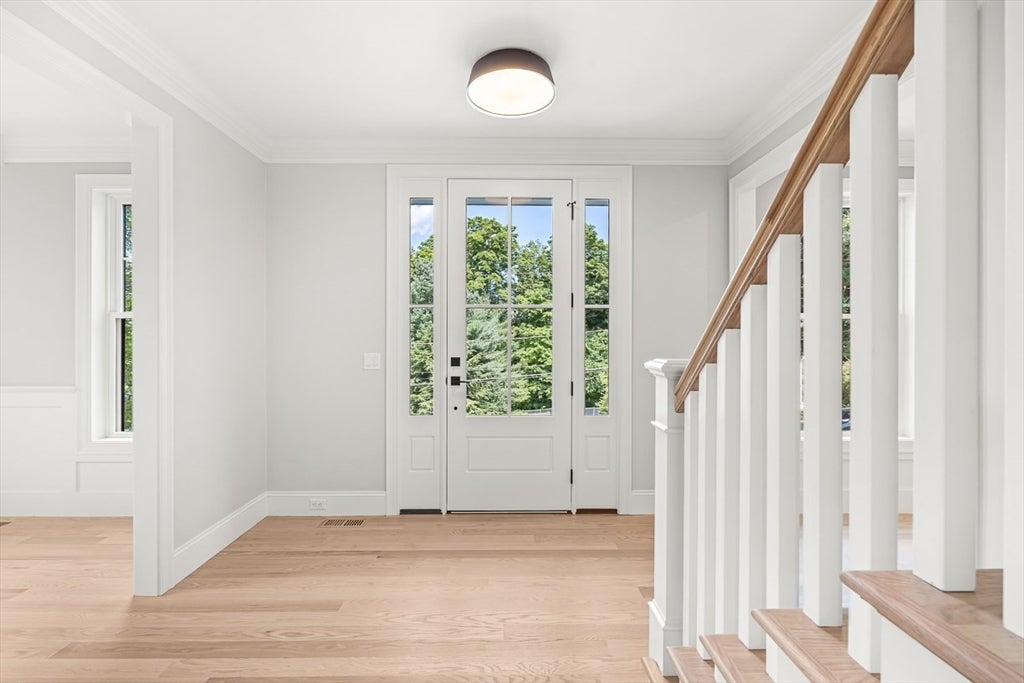 23 Wareland Rd