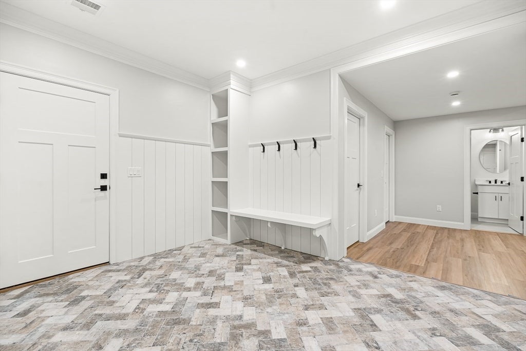 23 Wareland Rd, Wellesley, MA Photo #17