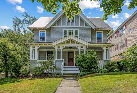 Photo of 6 Moore Ave, Worcester, MA 01602 (MLS # 73492108)