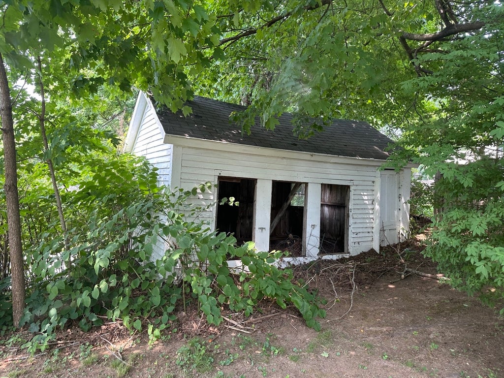 30 School St, East Longmeadow, MA, 30 School St, East Longmeadow, MA Photo #9