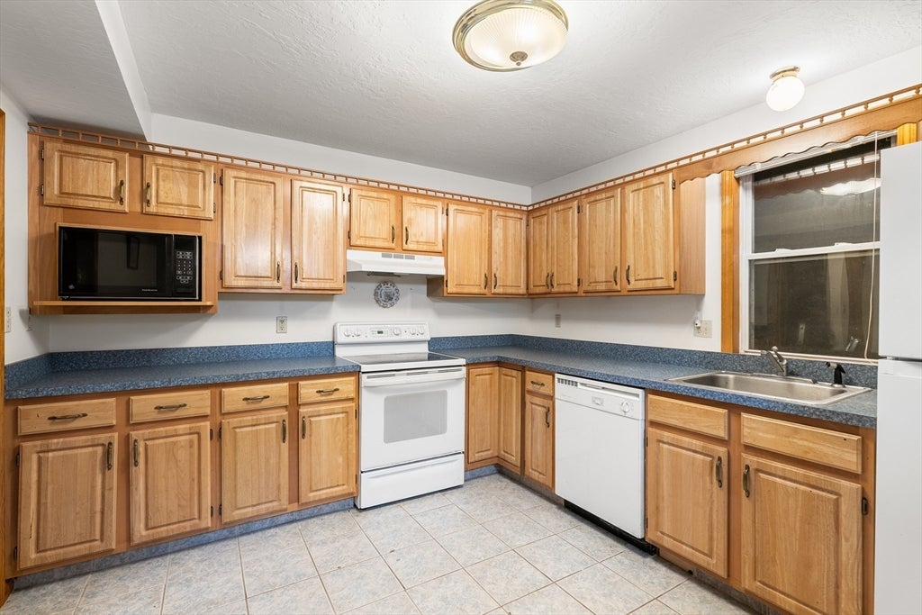 60 Carter Street, Brockton, MA, 60 Carter Street, Brockton, MA Photo #26