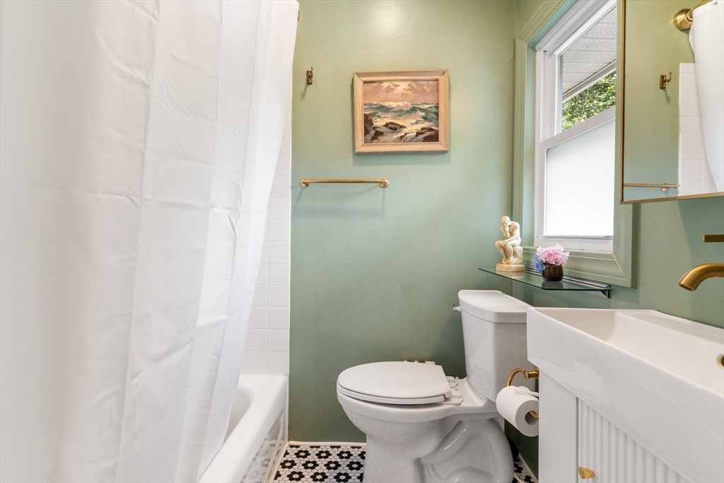 15 Woodland Road, Wayland, MA Photo #9