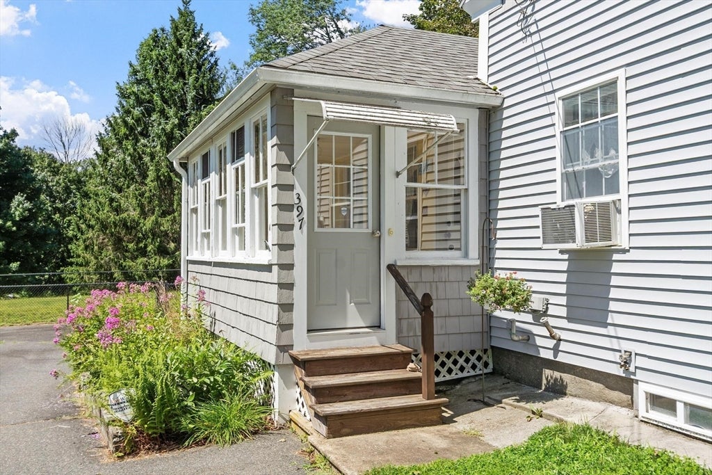 397 Pleasant St