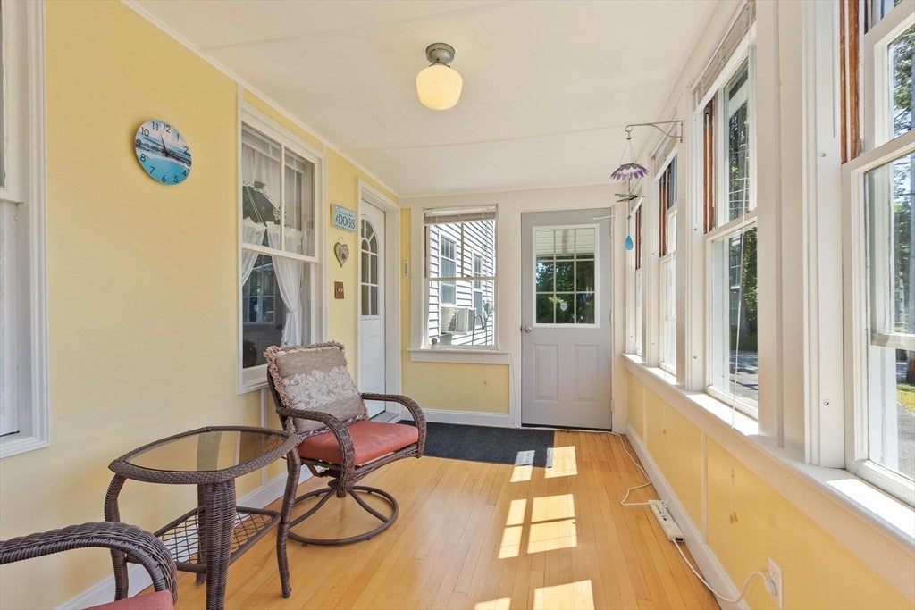 397 Pleasant St