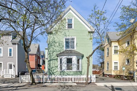 Photo of 1 English St, Salem, MA 01970 (MLS # 73501910)
