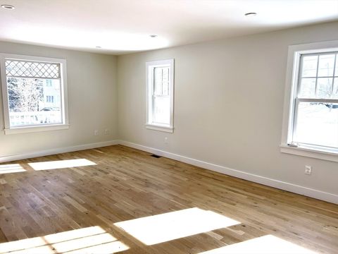 40 Prospect 40 Amesbury MA 01913