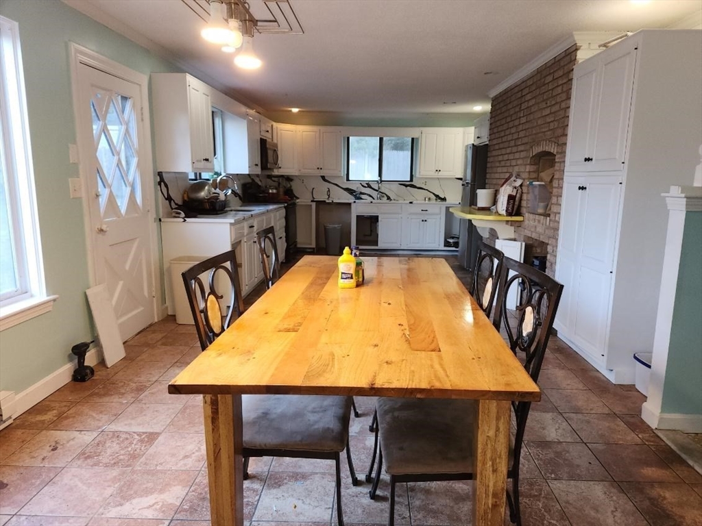 15 Sterling Rd