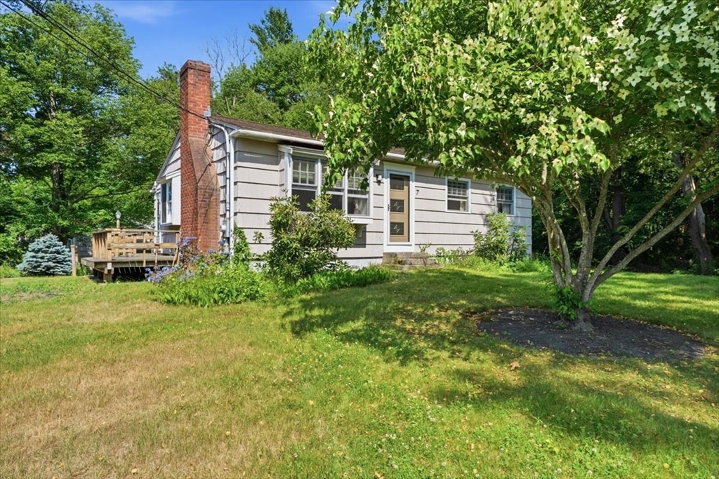 7 Hornbeam Rd