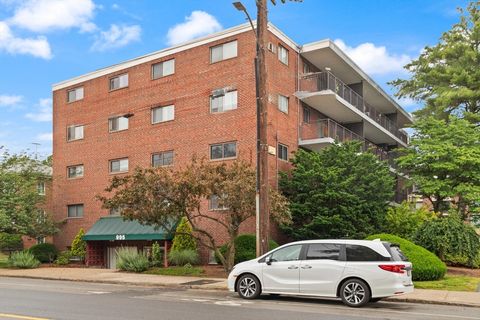 995 Massachusetts Ave 301 Arlington MA 02476