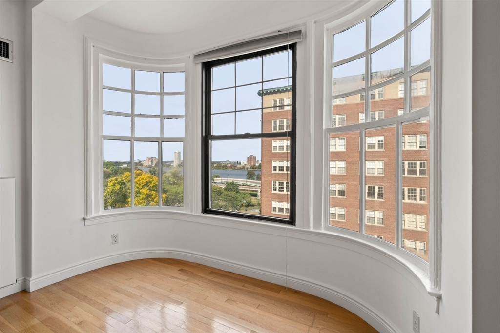 4 Charlesgate East 603
