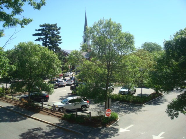 5 Abbott St #2, Wellesley, MA Photo #8