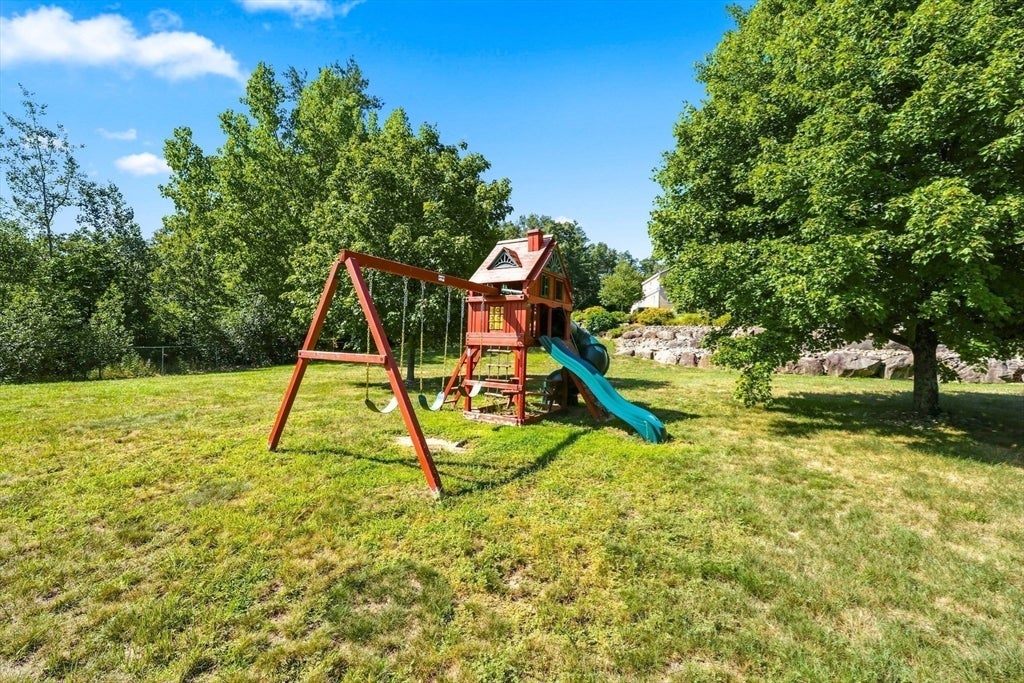 341 Primrose Hill, Dracut, MA, 341 Primrose Hill, Dracut, MA Photo #39