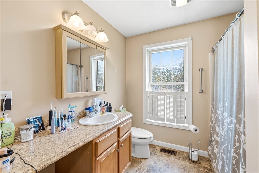341 Primrose Hill, Dracut, MA, 341 Primrose Hill, Dracut, MA Photo #28