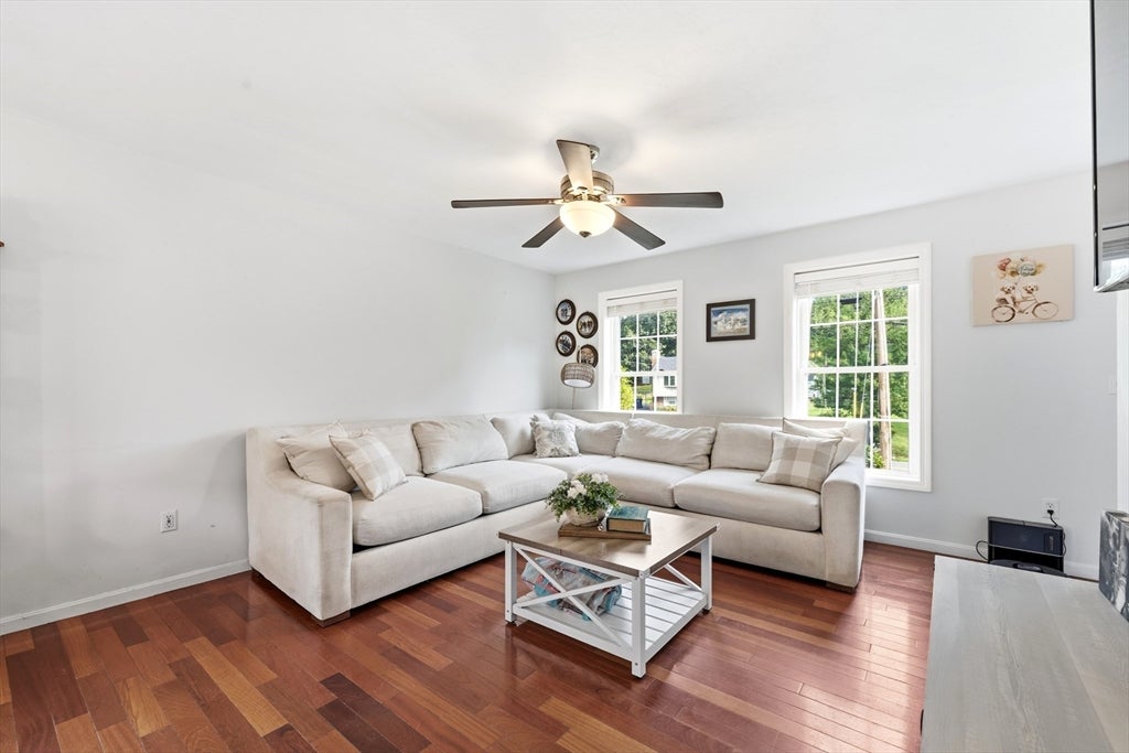 341 Primrose Hill, Dracut, MA, 341 Primrose Hill, Dracut, MA Photo #4