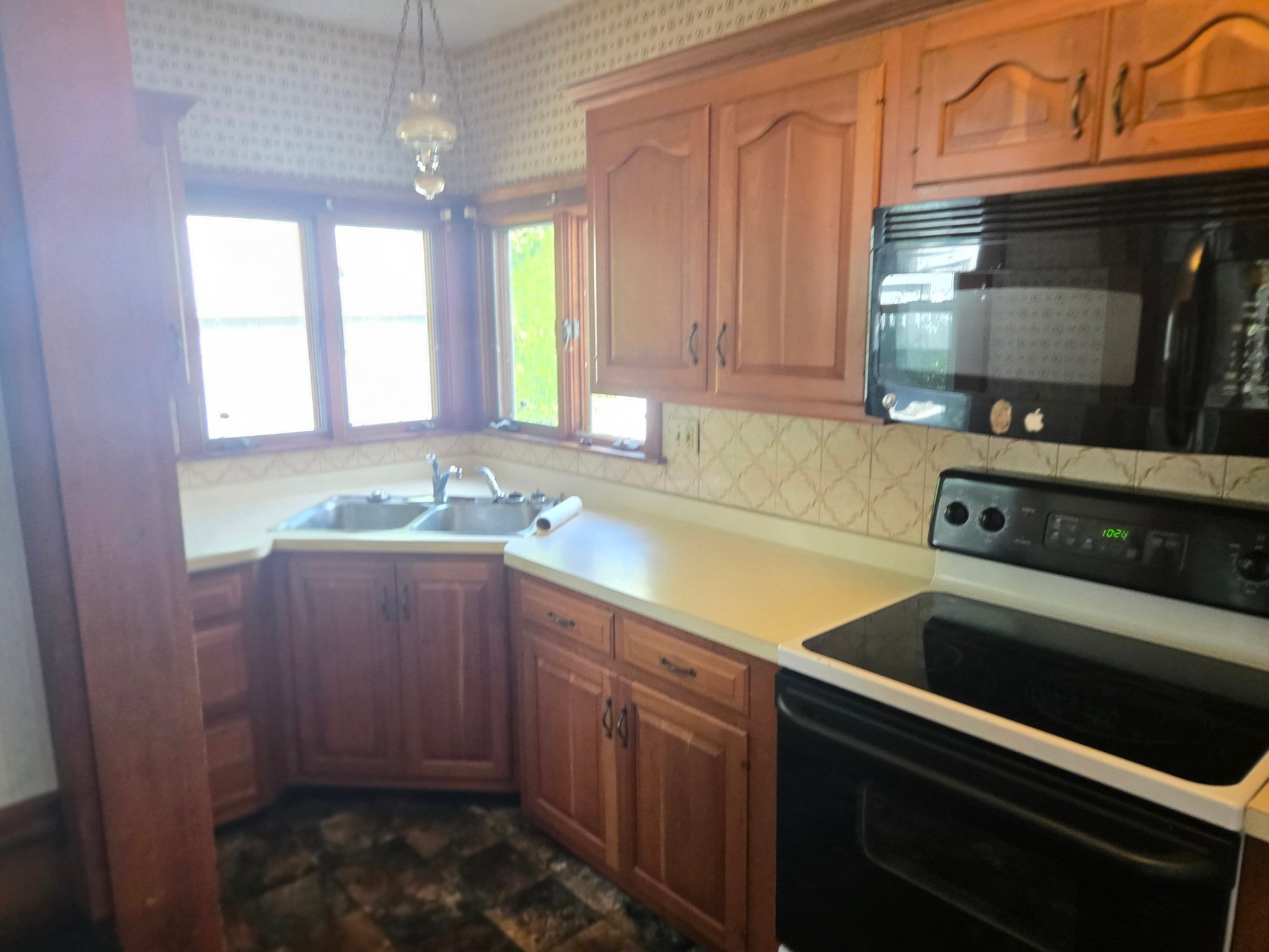 9 Shore St, Taunton, MA Photo #6