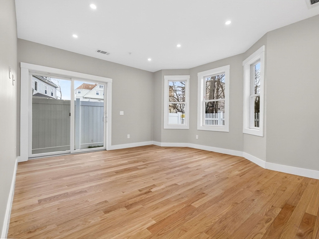 60 Stanley Street 102