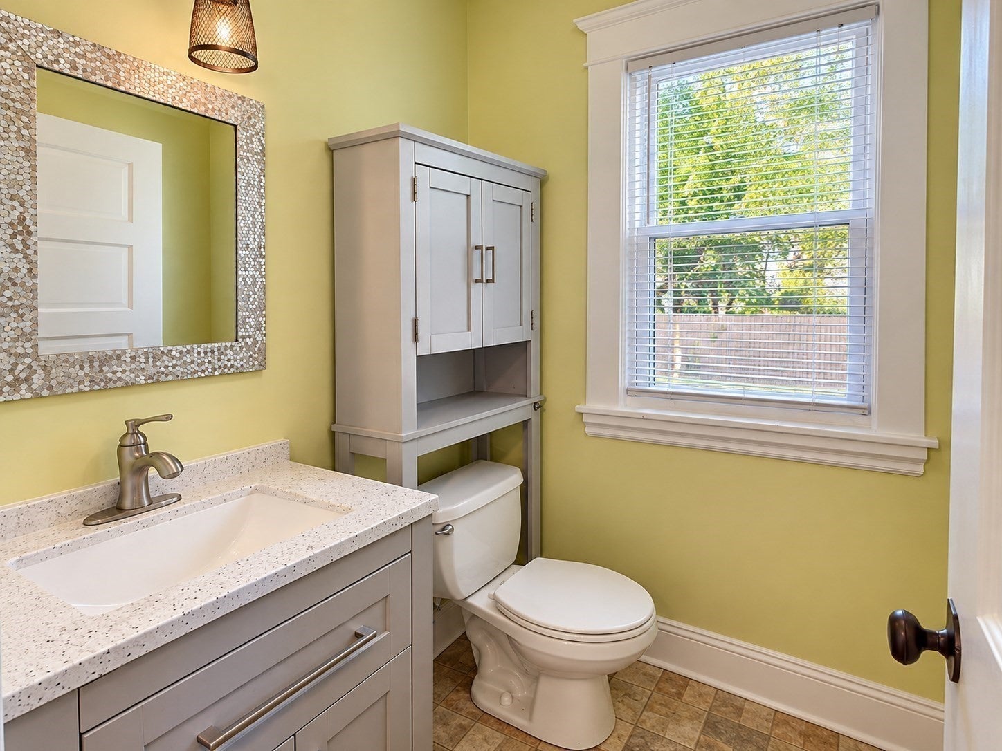 81 Lyndale St, Springfield, MA Photo #13