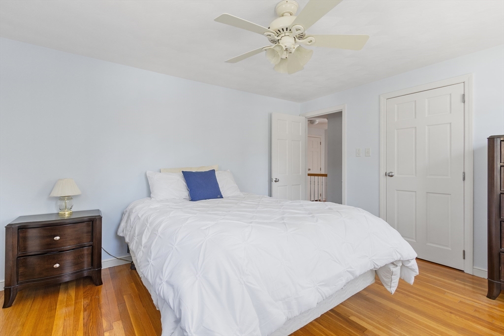 Medfield, Massachusetts 02052, United States, 4 Bedrooms Bedrooms, ,2 BathroomsBathrooms,Residential,Pending,93557