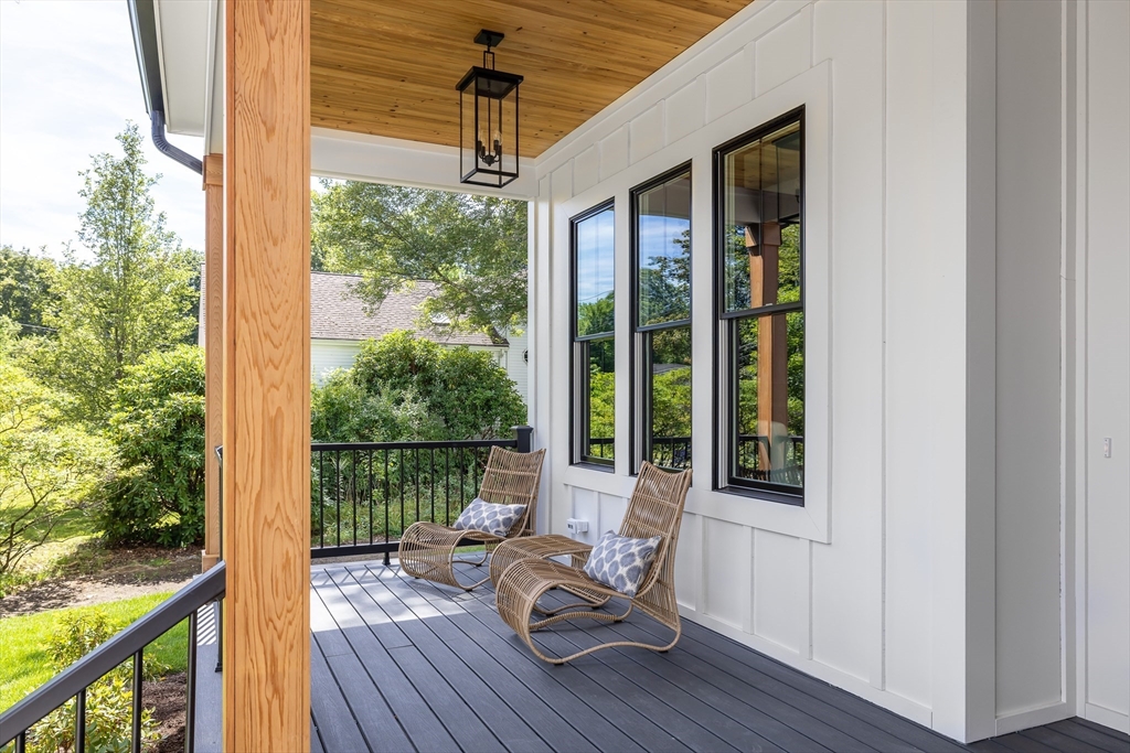 32 Pemberton