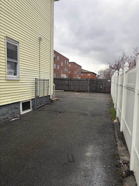 28 Vernal Street