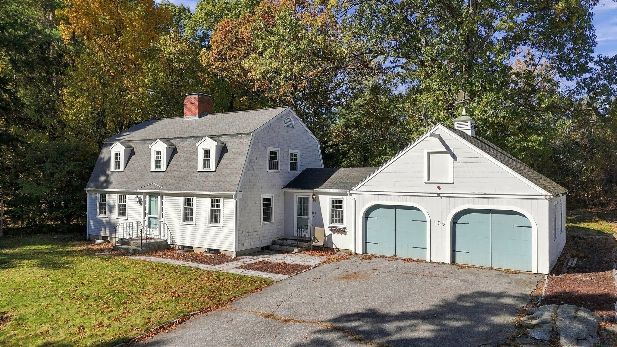 Click for 105 Foster St, Littleton, MA slideshow Click for 105 Foster St, Littleton, MA slideshow