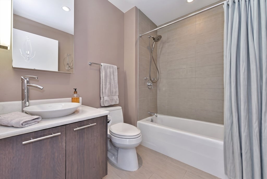 110 Stuart St #18B, Boston, MA Photo #7