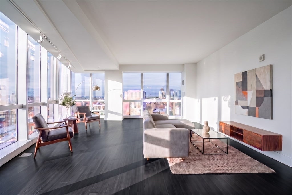 Photo of 110 Stuart St, Boston, MA