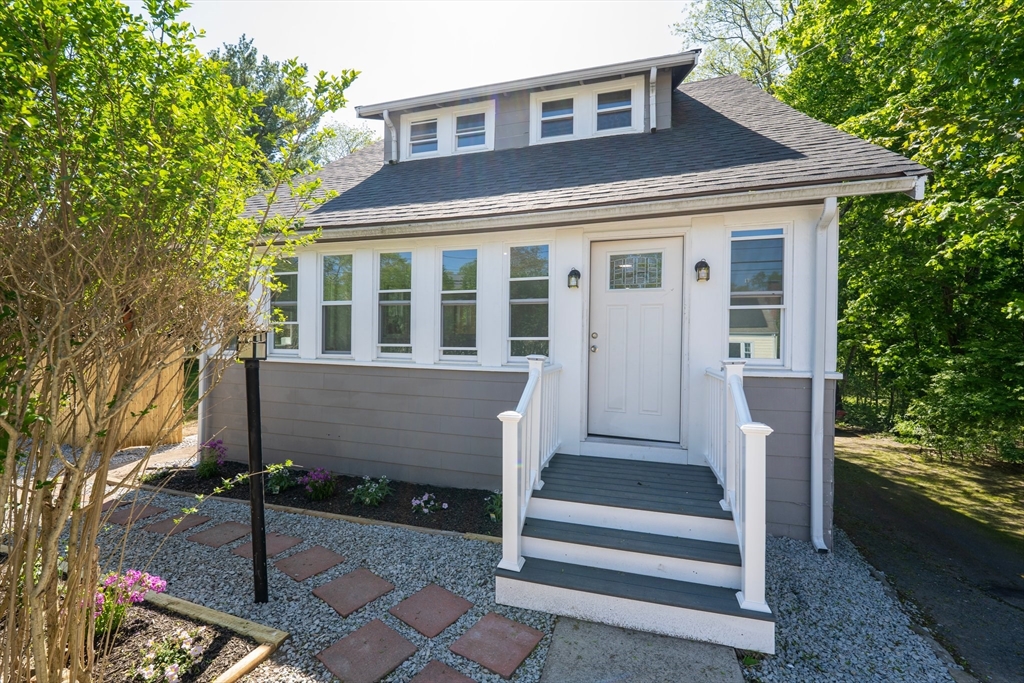 515 Front St