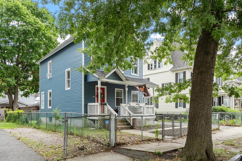 85 Montrose St
