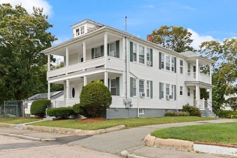 39 Upland Rd Brockton MA 02301