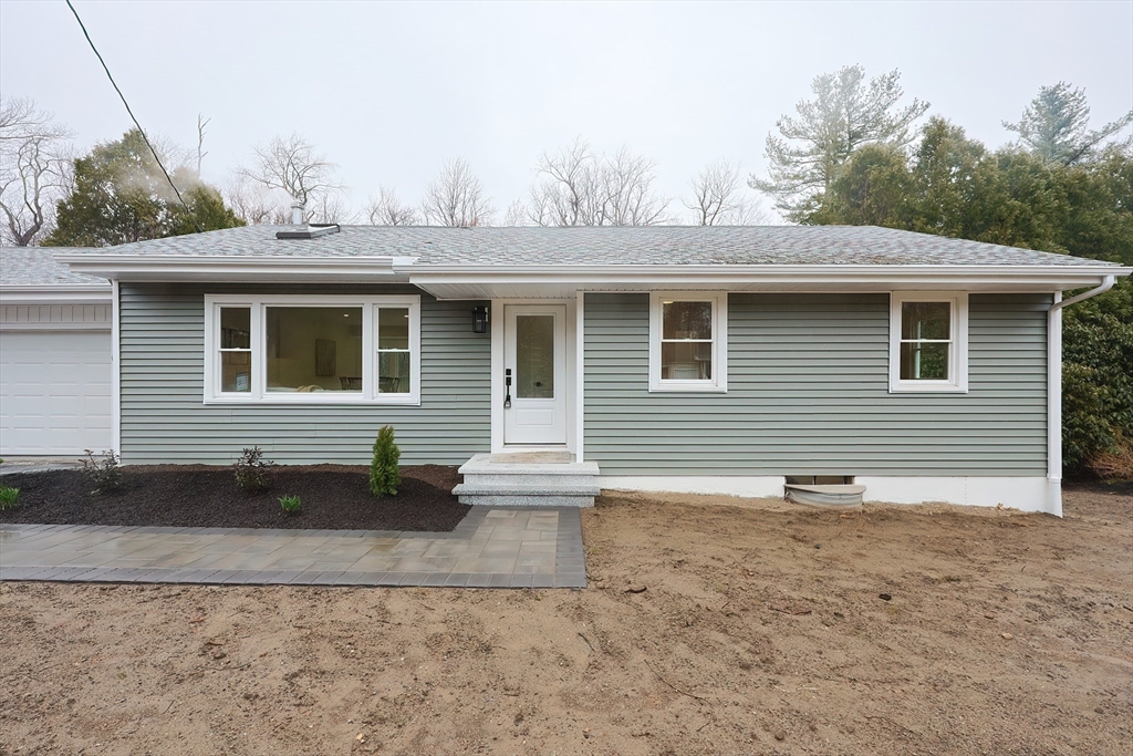 5 Avery Heights Dr