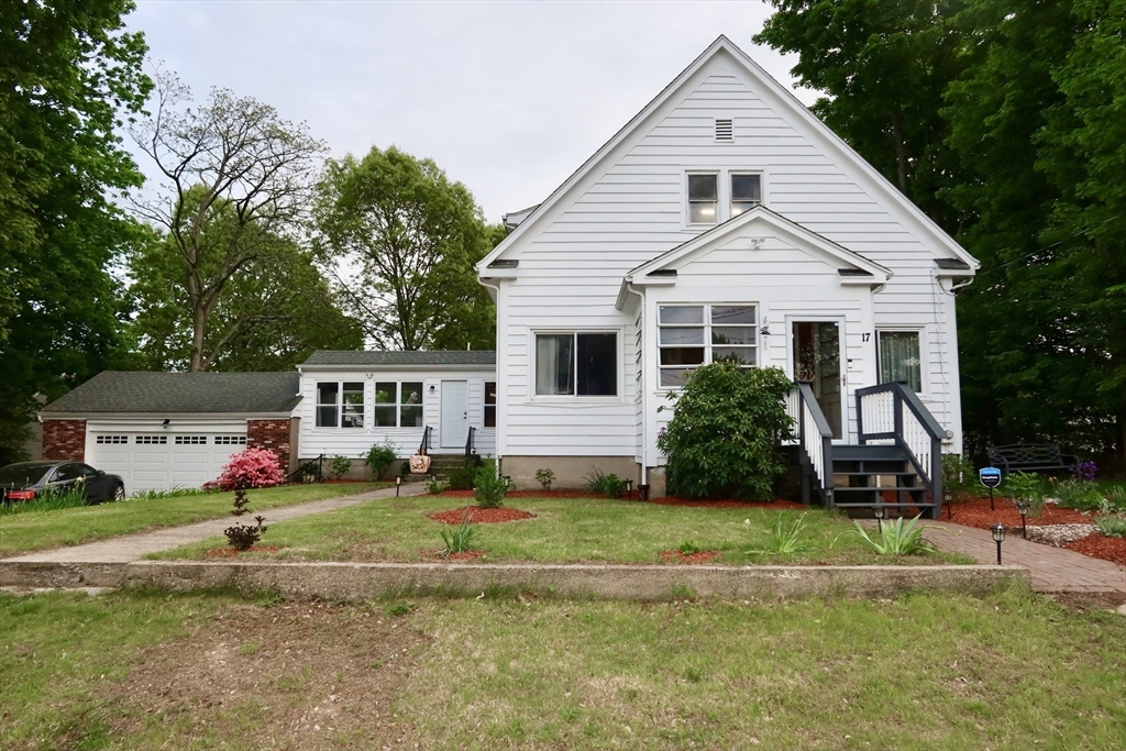 17 Lockwood Ave