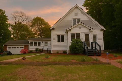 17 Lockwood Ave Attleboro MA 02703