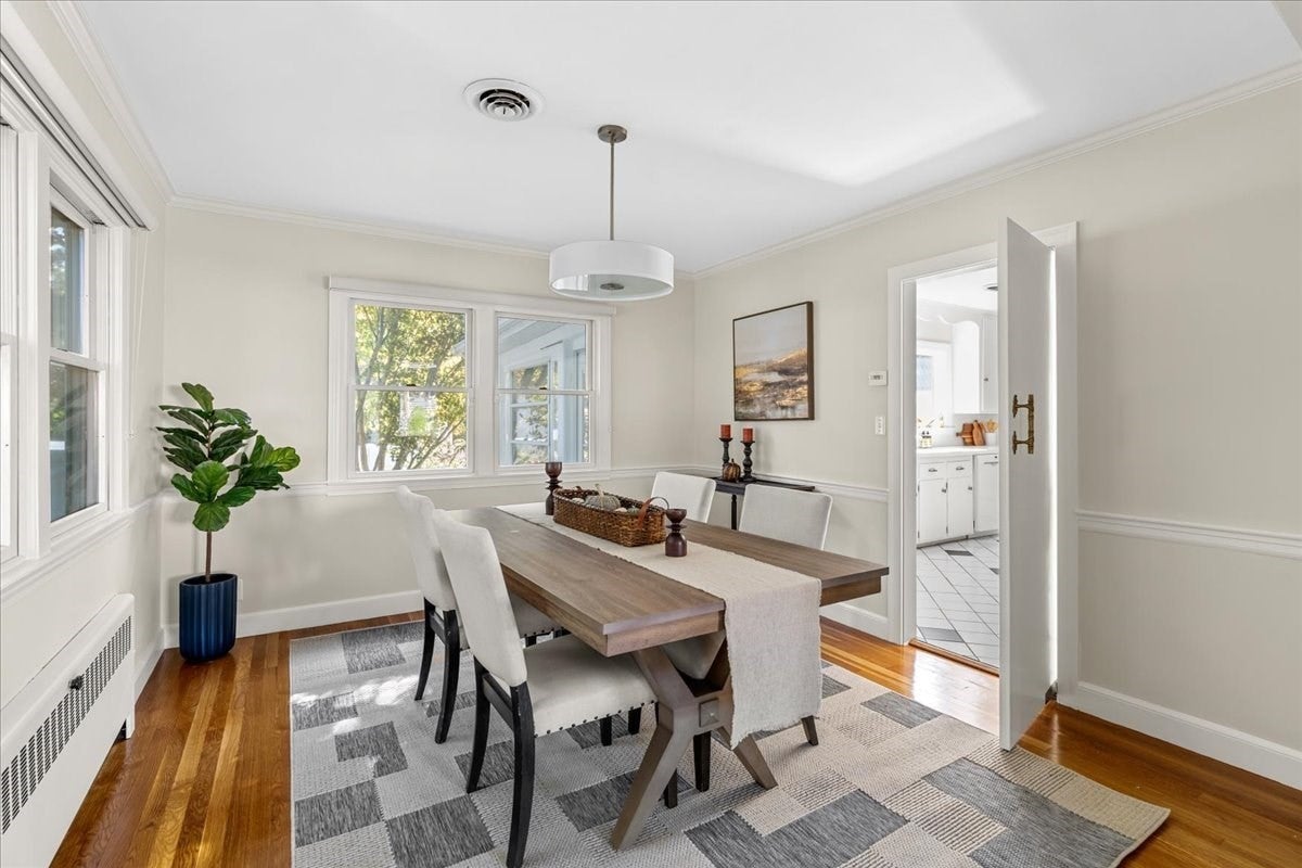 24 Great Meadow Rd, Newton, MA Photo #8