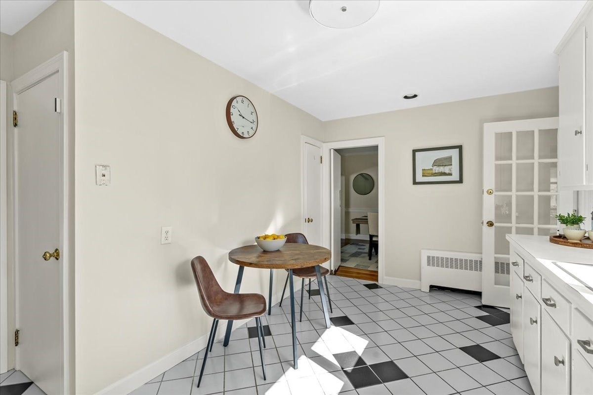 24 Great Meadow Rd, Newton, MA Photo #11
