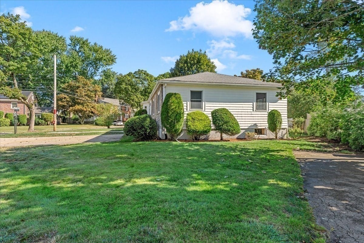 24 Great Meadow Rd, Newton, MA Photo #29