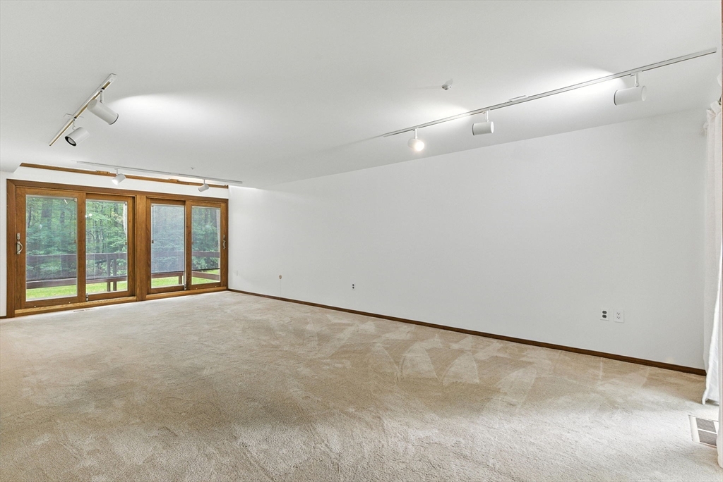 611 Old Stone Brook 611