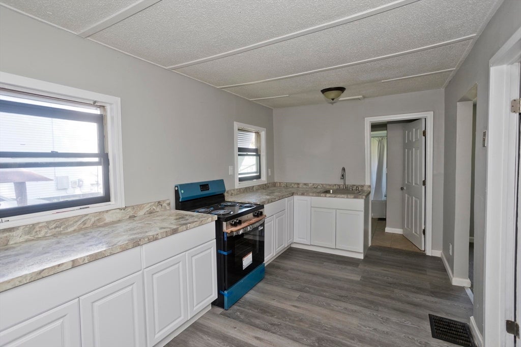 143 Davenport St, Springfield, MA Photo #10