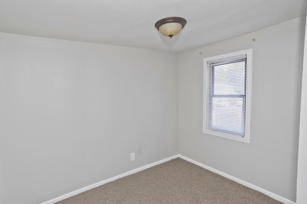 143 Davenport St, Springfield, MA Photo #14