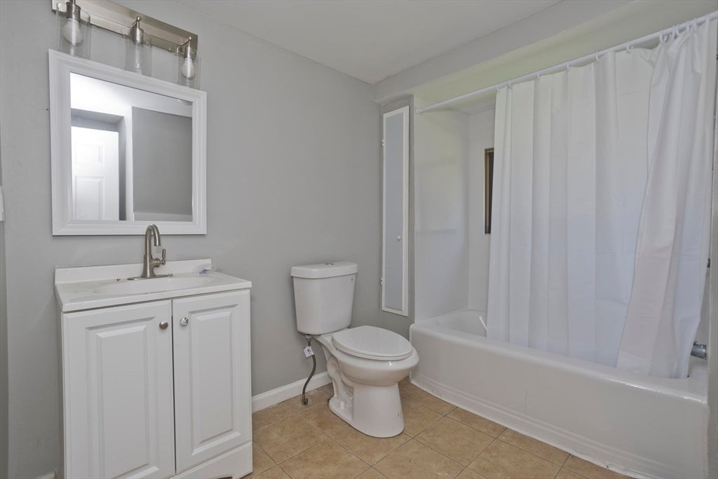 143 Davenport St, Springfield, MA Photo #11