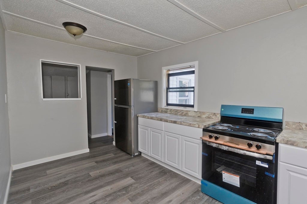 143 Davenport St, Springfield, MA Photo #8