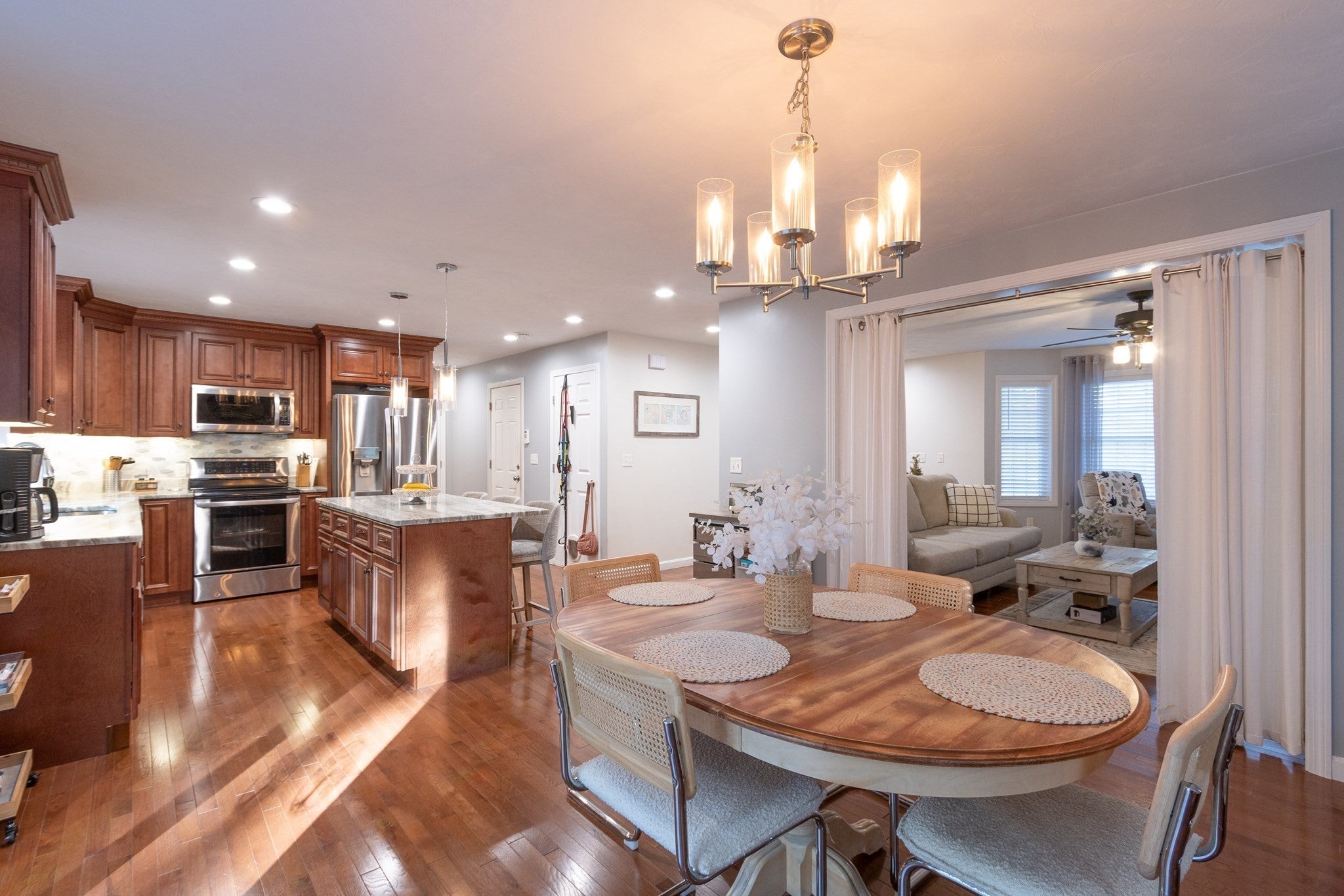 12 Gardner Ave