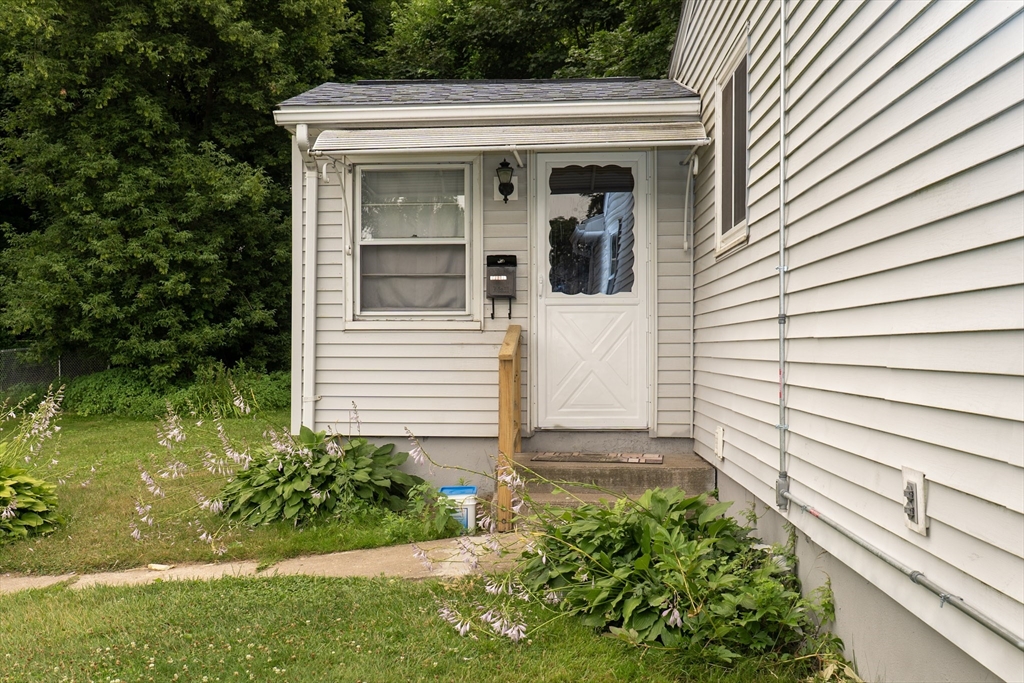 159 Roy ST, Springfield, MA Photo #5