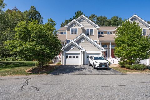 28 Lincoln Ln 28 Grafton MA 01536