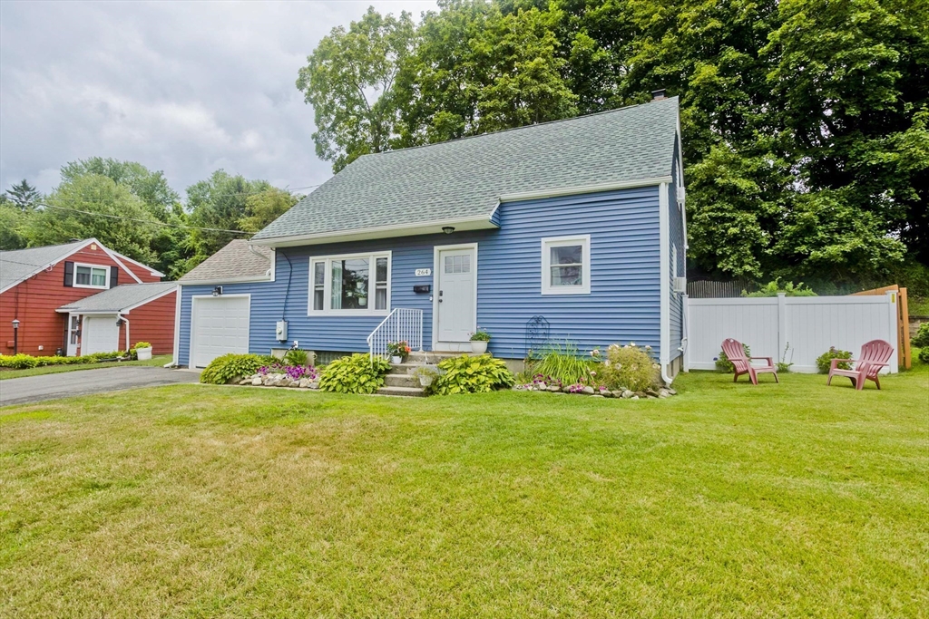 264 Poplar Ave