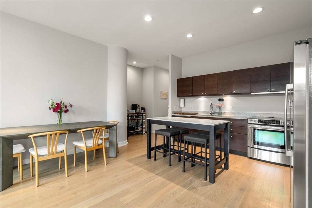 285 Columbus Ave 407