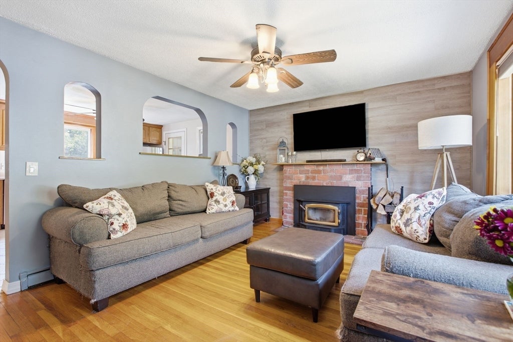 6 Locke Road, Billerica, MA, 6 Locke Road, Billerica, MA Photo #9