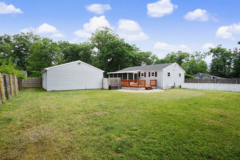 Photo of 35 Park Forest Rd, Springfield, MA 01118 (MLS # 73553125)